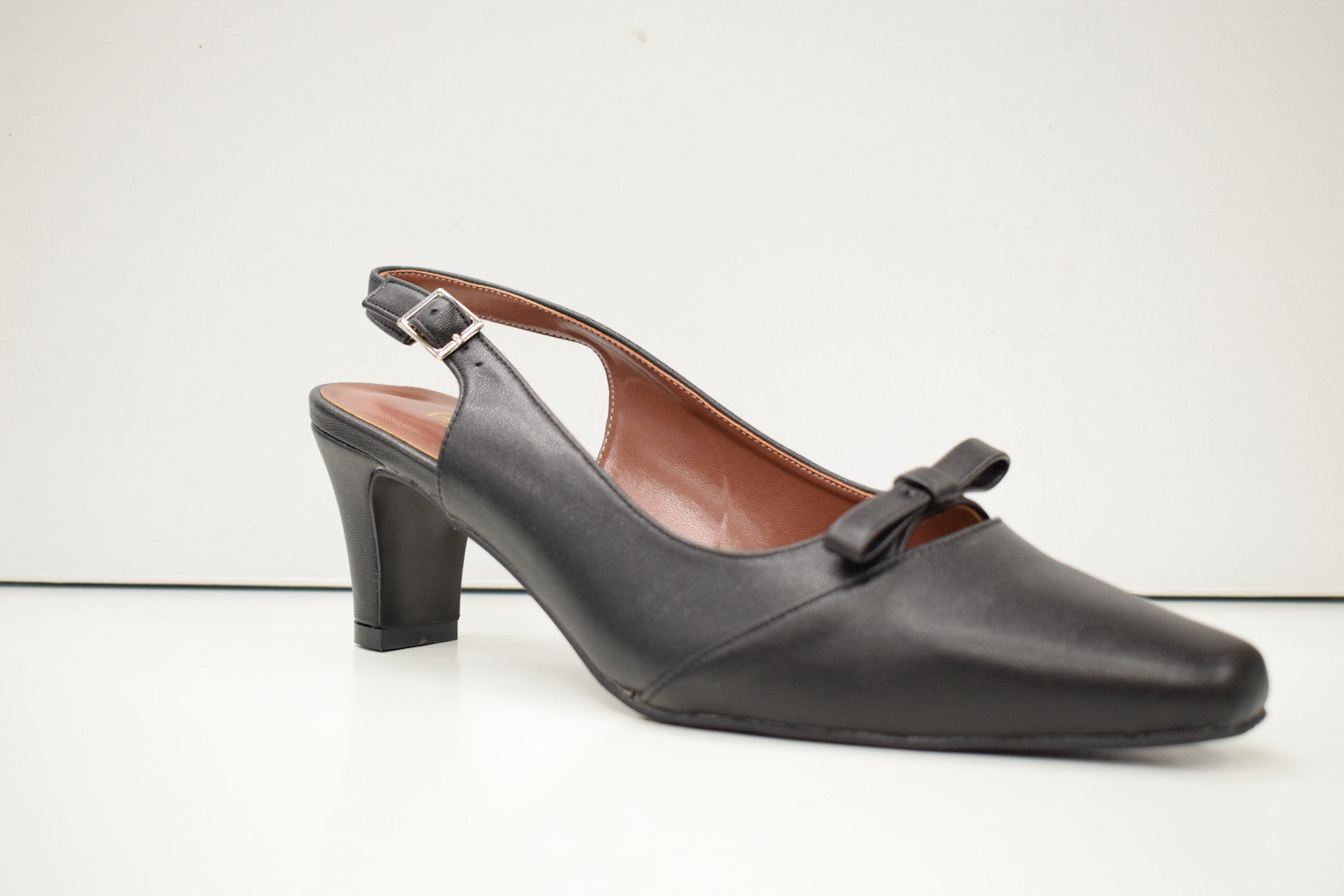 Peerage Jodie LP8162 - Simply Wide