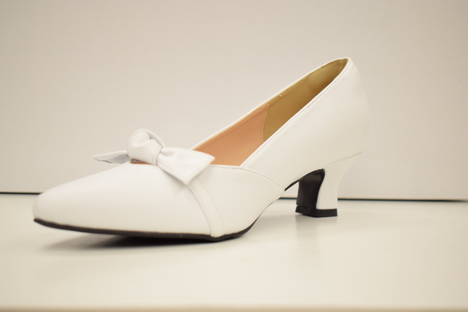 Peerage Bella LP8163 - Simply Wide