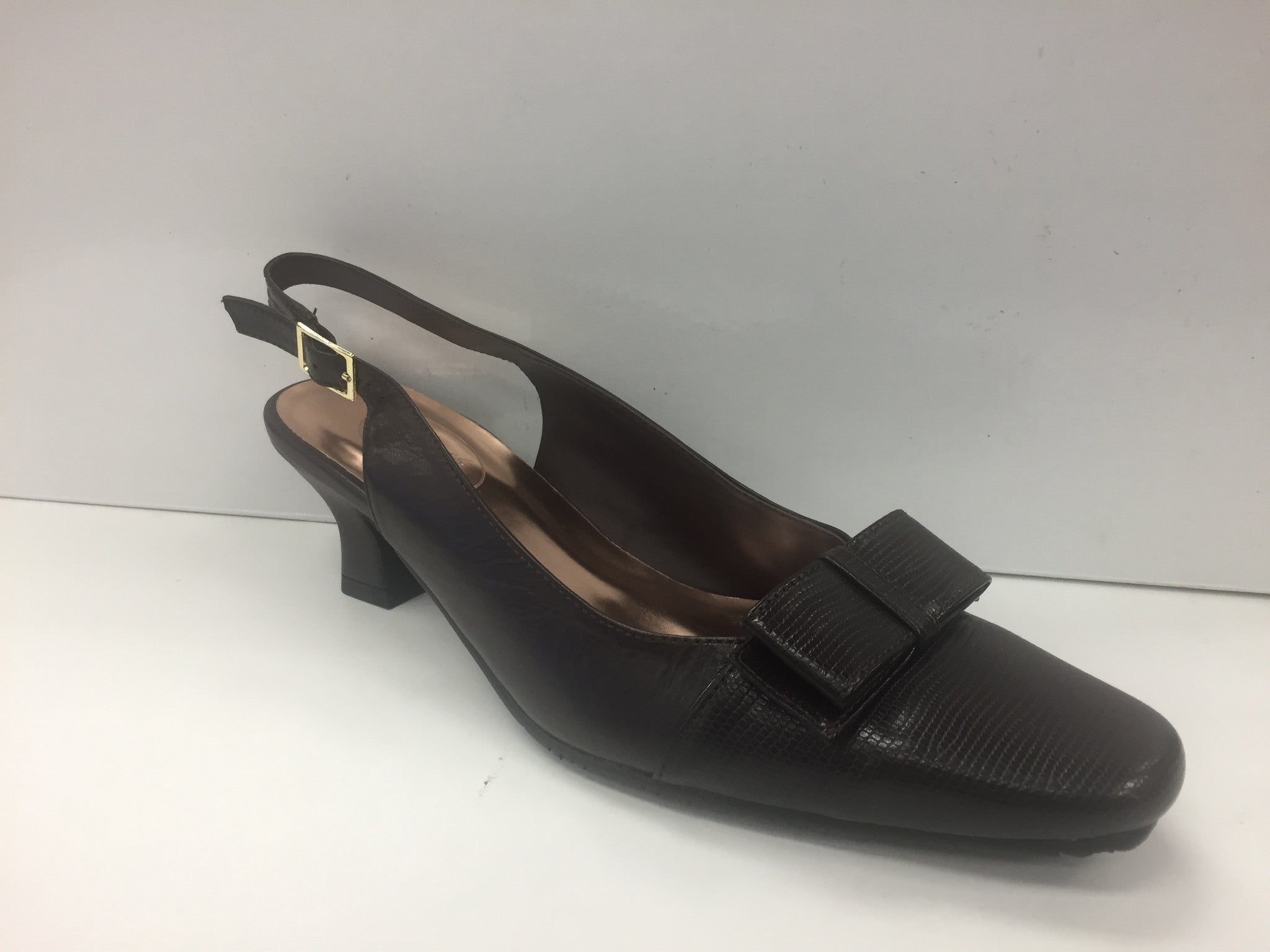 Peerage Adalyn LP8140 - Simply Wide