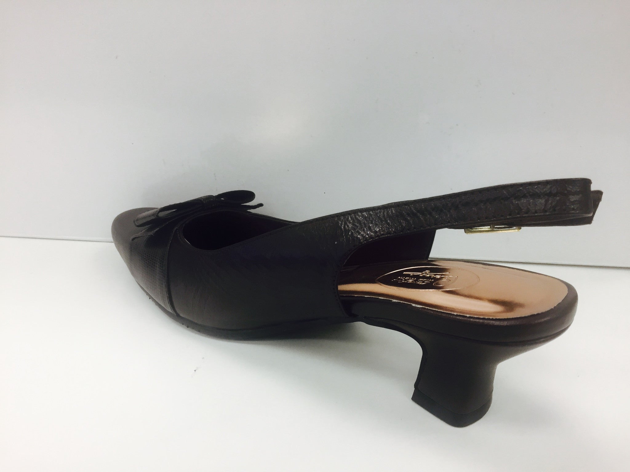 Peerage Adalyn LP8140 - Simply Wide