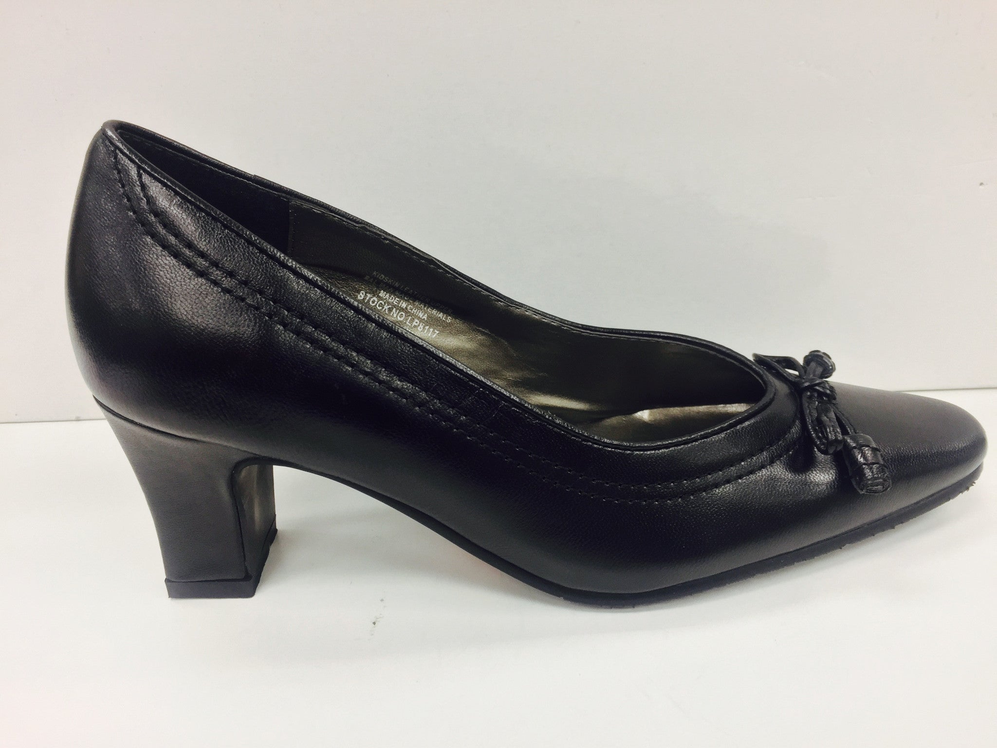 Peerage Cynthia LP8117 - Simply Wide