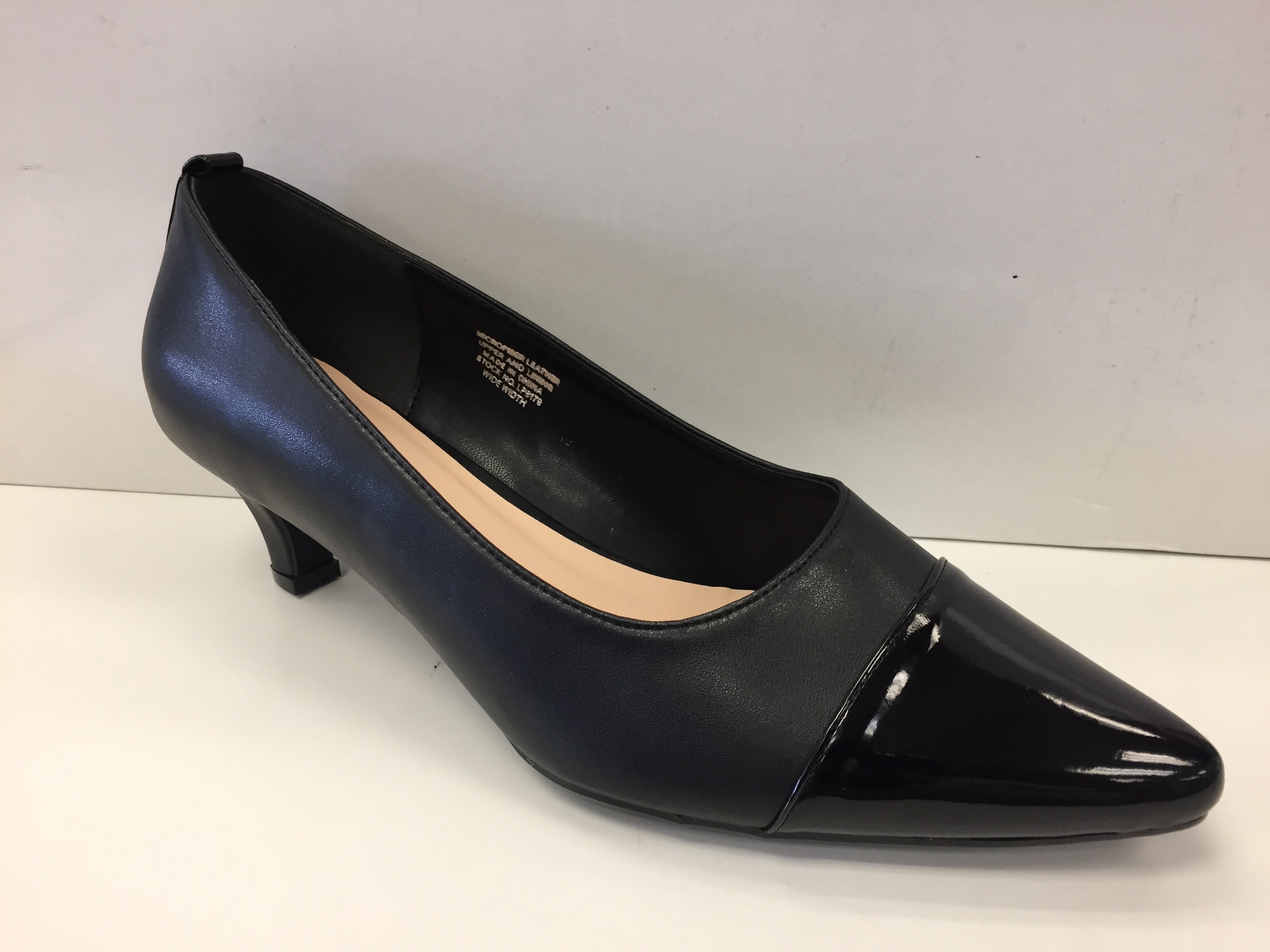 Peerage LP8179 Arlene - Simply Wide
