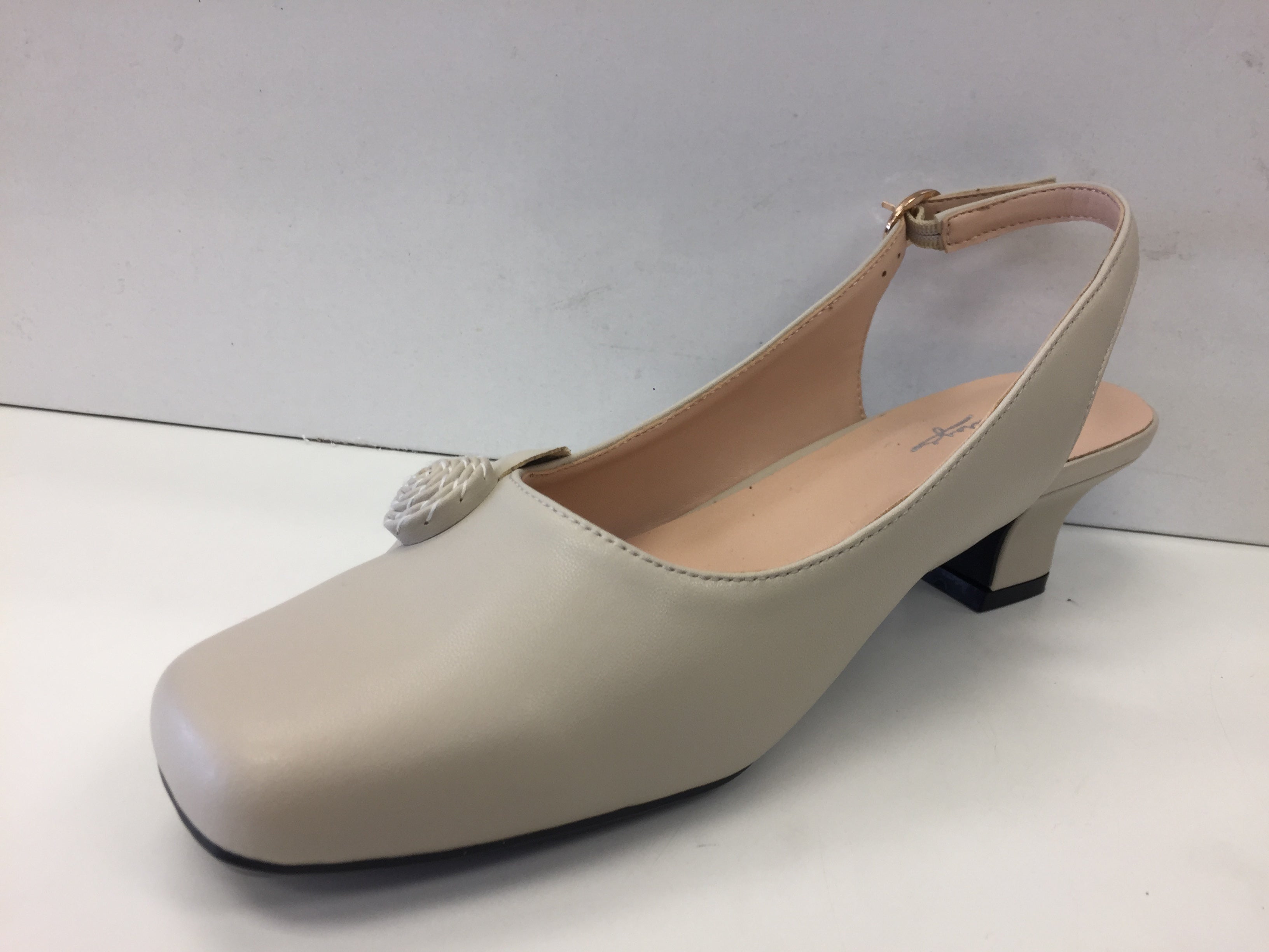 Peerage Lp8173 Cheryl - Simply Wide