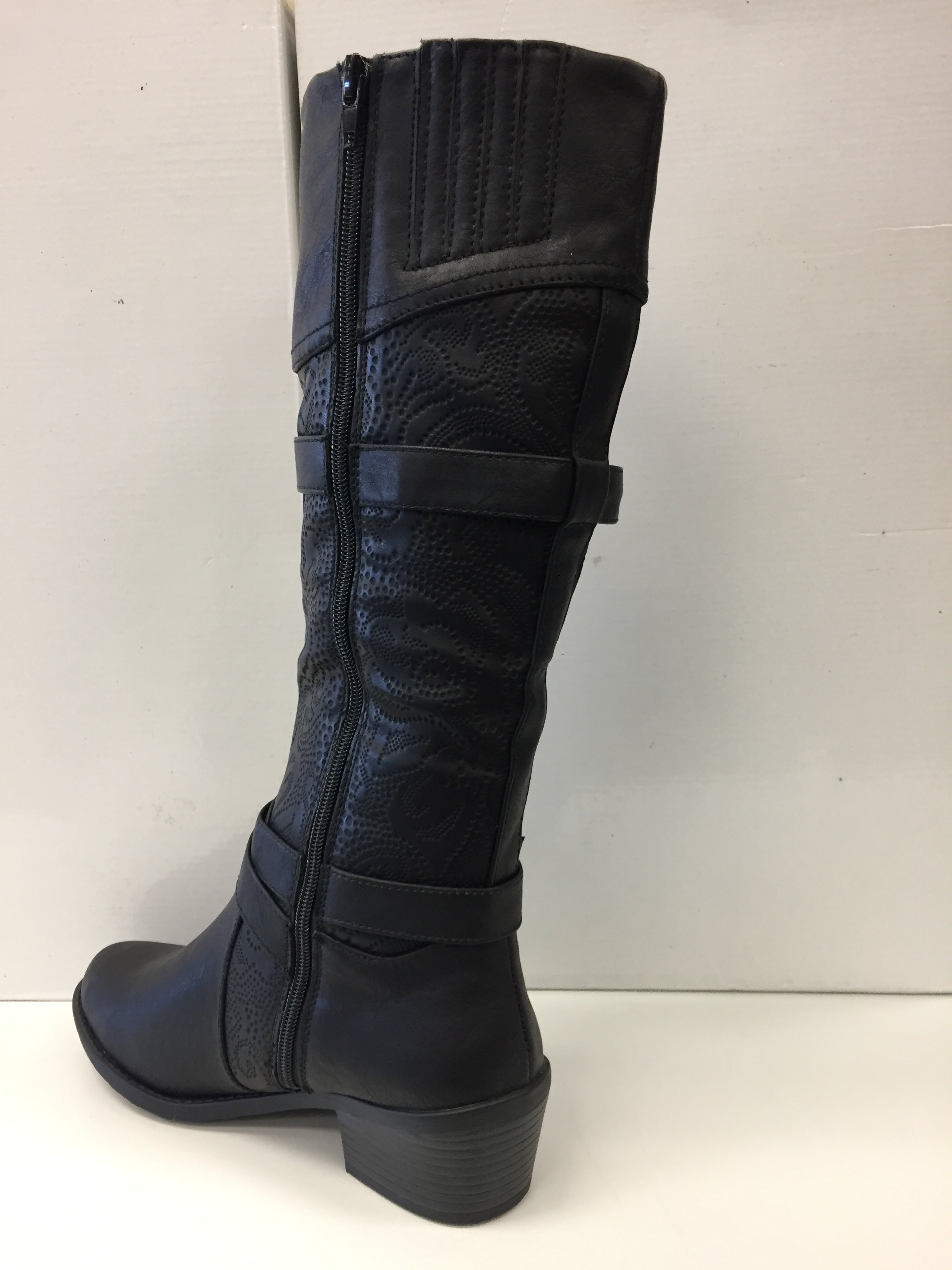 Easy Street Kelsa Plus - Simply Wide
