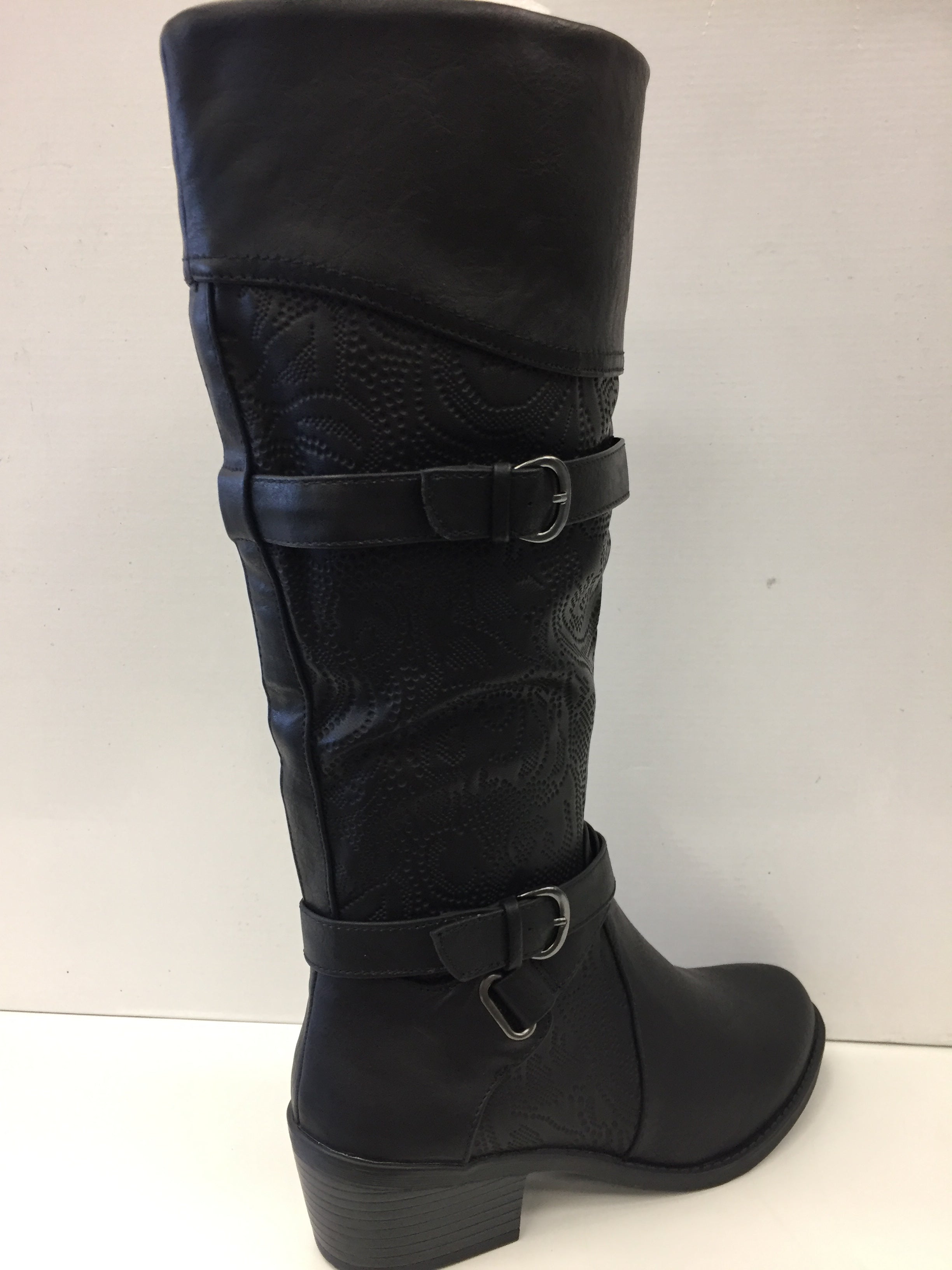Easy Street Kelsa - Simply Wide