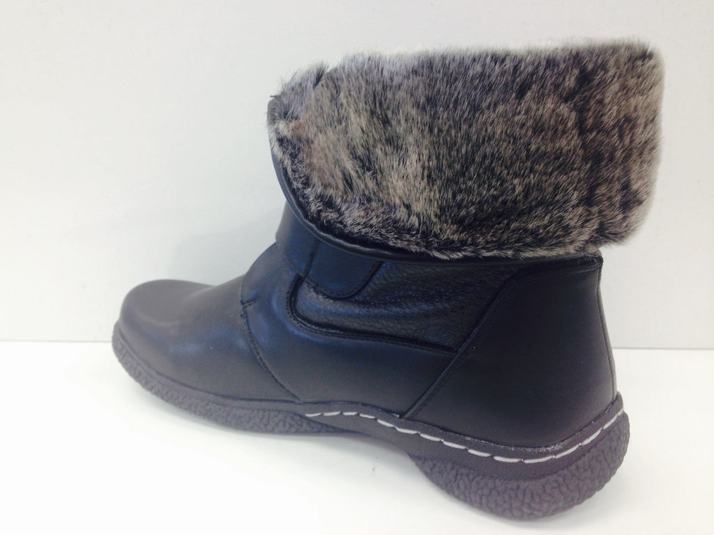 Wanderlust T16917 Gill 2 - Simply Wide